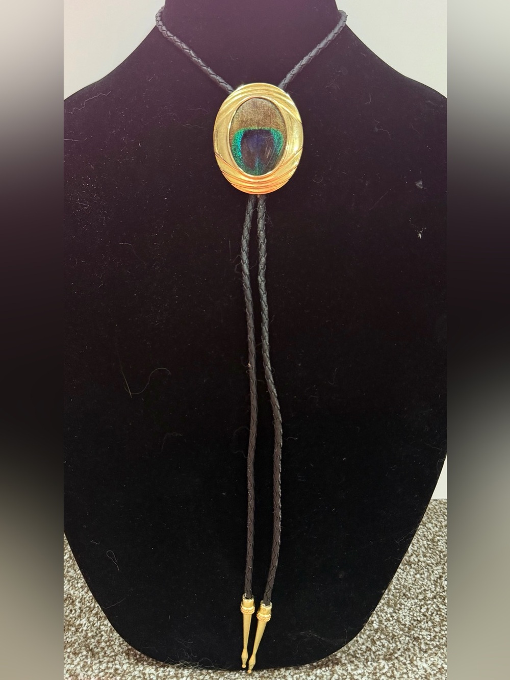 Genuine Peacock Feather God’s Eye Western Bolo Tie Black Leather Gold Tone